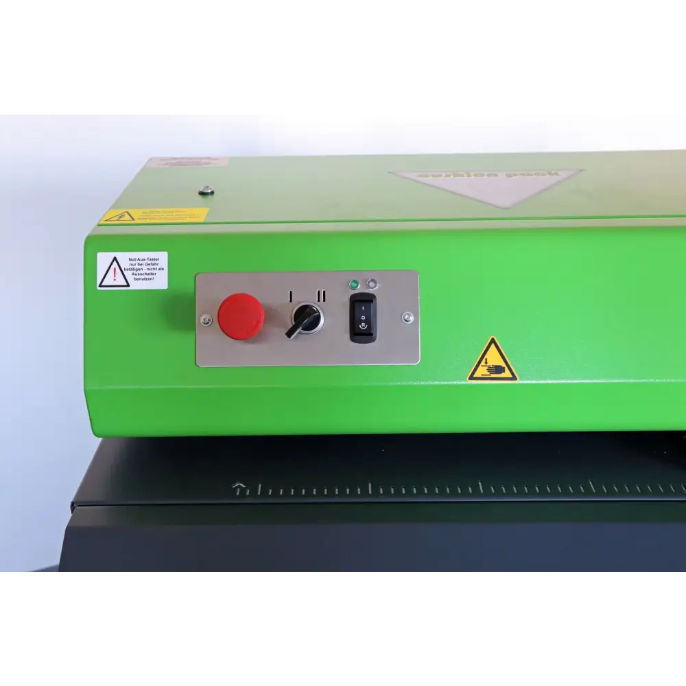 Green industrial Cp428s3i cardboard box shredder with control panel for eco shred tasks